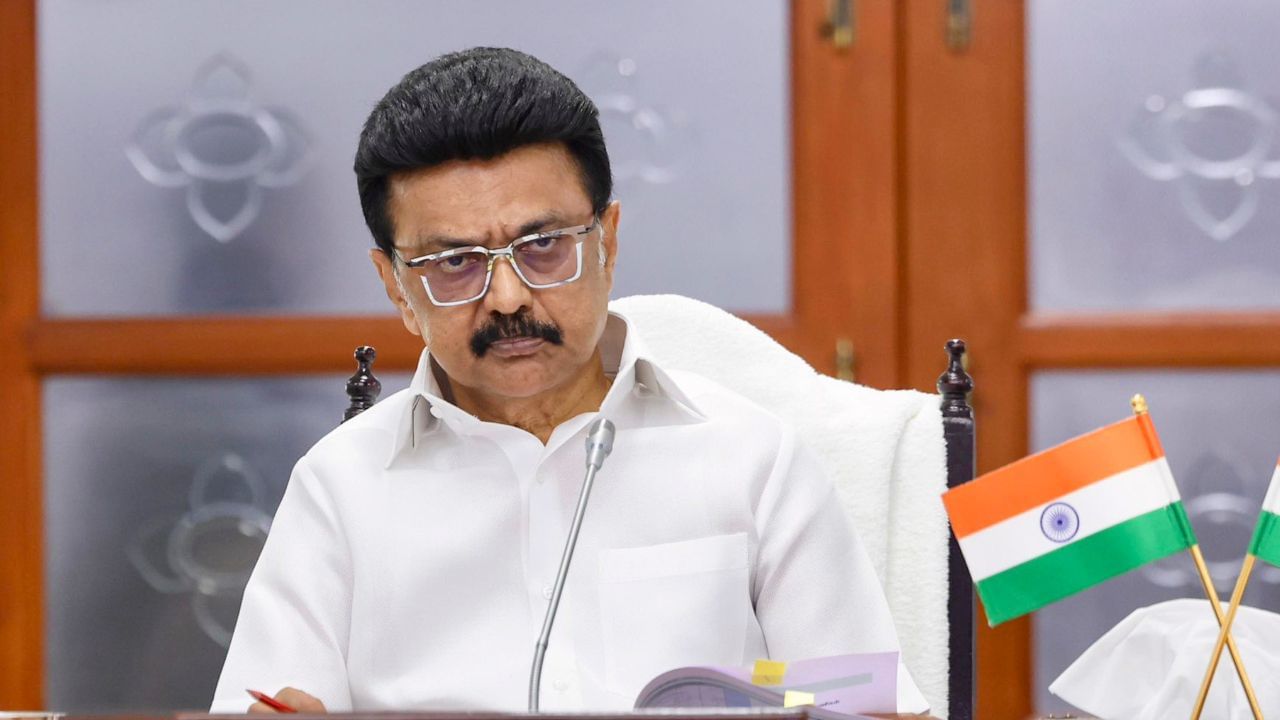 மருத்துவமனையில் இருந்தே ஆய்வு பணி.. அதிகாரிகளுக்கு முதல்வர் ஸ்டாலின் உத்தரவு! மருத்துவமனையில் இருந்தே ஆய்வு பணி.. அதிகாரிகளுக்கு முதல்வர் ஸ்டாலின் உத்தரவு!