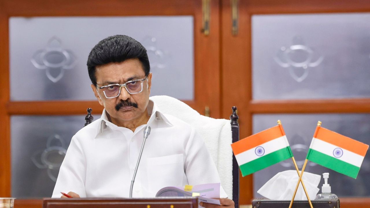 மக்கள் ஆதரவு பெருக பொறுப்பும் கடமையும் கூடுகிறது – முதல்வர் ஸ்டாலின் நிர்வாகிகளுக்கு அறிவுரை மக்கள் ஆதரவு பெருக பொறுப்பும் கடமையும் கூடுகிறது – முதல்வர் ஸ்டாலின் நிர்வாகிகளுக்கு அறிவுரை