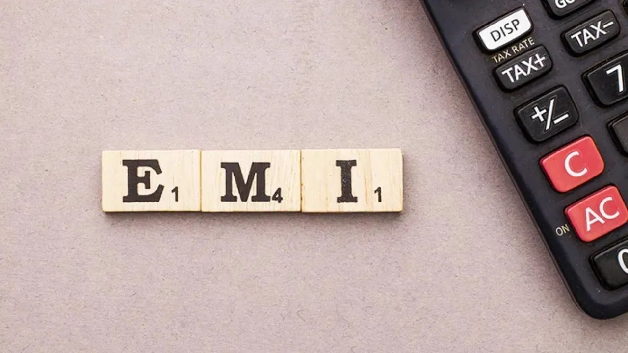 மாதம் மாதம் மிஸ் பண்ணாமா சரியான நேரத்திற்கு EMI கட்டணுமா?.. இந்த டிப்ஸ்களை ஃபாலோ பண்ணுங்க! மாதம் மாதம் மிஸ் பண்ணாமா சரியான நேரத்திற்கு EMI கட்டணுமா?.. இந்த டிப்ஸ்களை ஃபாலோ பண்ணுங்க!