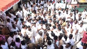 எடப்பாடி பழனிசாமியின் முதல் கட்ட சுற்றுப்பயணம்.. ரோட் ஷோ மூலம் மக்களை சந்திக்க திட்டம்.. எடப்பாடி பழனிசாமியின் முதல் கட்ட சுற்றுப்பயணம்.. ரோட் ஷோ மூலம் மக்களை சந்திக்க திட்டம்.....