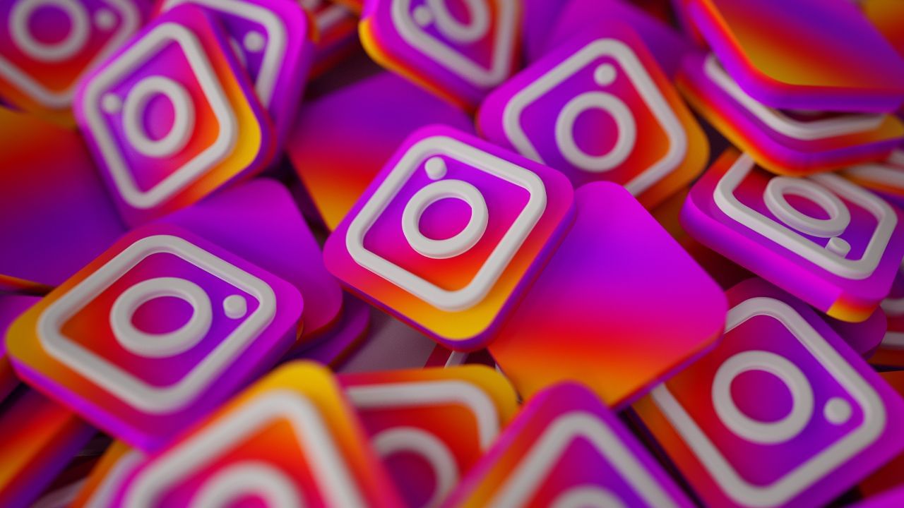 உங்கள் பெயரில் போலி Instagram கணக்கு தொடங்கப்படுகிறதா?.. அப்போ இத பண்ணுங்க! உங்கள் பெயரில் போலி Instagram கணக்கு தொடங்கப்படுகிறதா?.. அப்போ இத பண்ணுங்க!