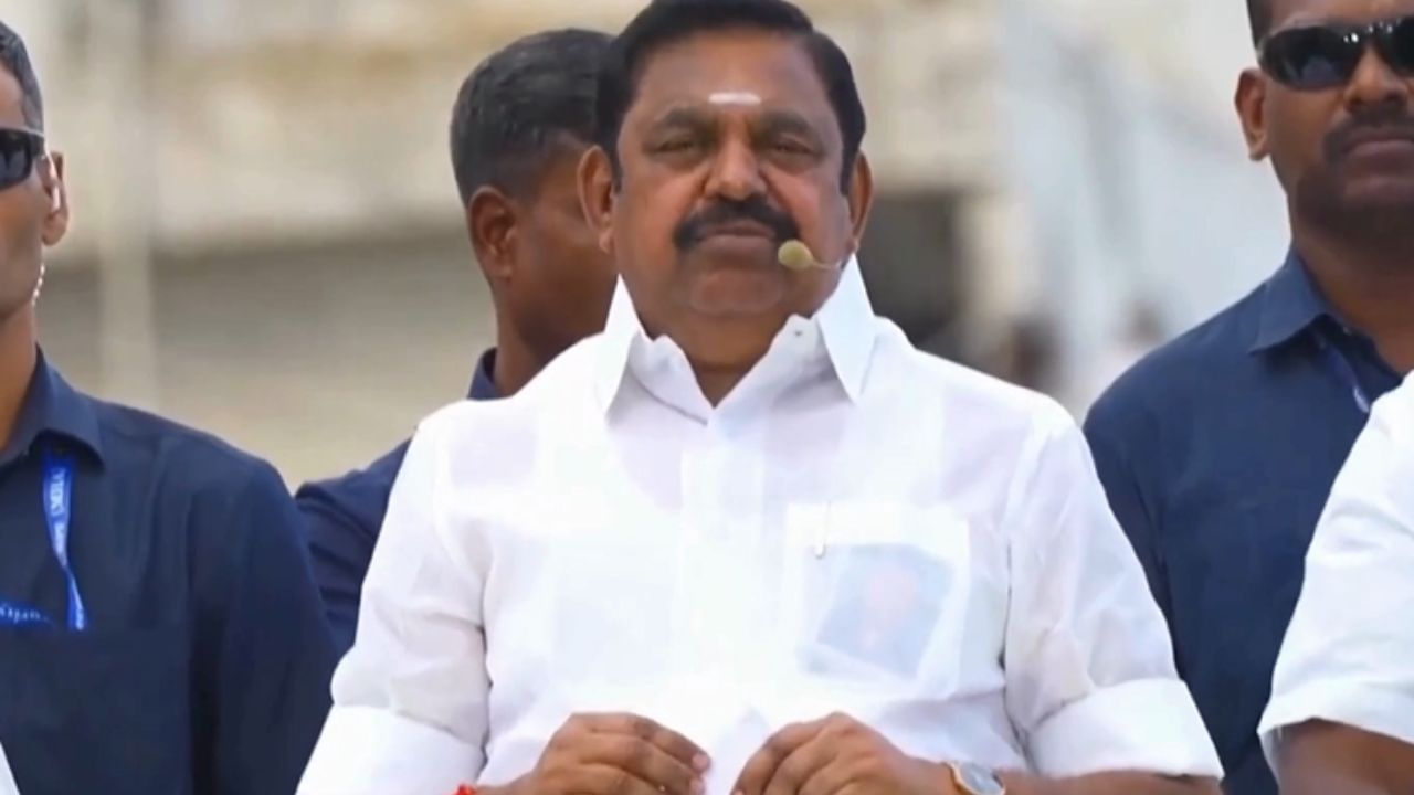 அதிமுக ஆட்சியில் அனைத்து ஊழலும் விசாரிக்கப்படும் - காரைக்குடியில் எடப்பாடி பழனிசாமி பேச்சு..