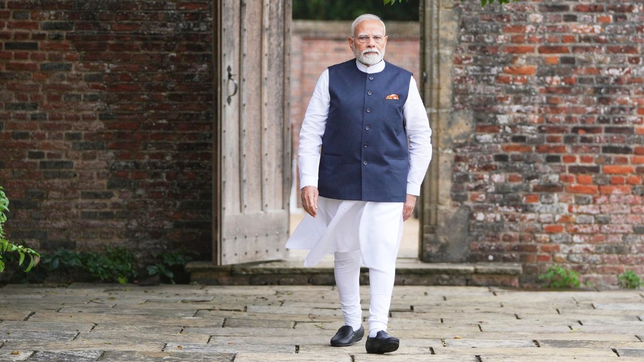 PM Narendra Modi : 4,078 நாட்கள்.. இந்திரா காந்தியின் சாதனையை முறியடித்த பிரதமர் மோடி! PM Narendra Modi : 4,078 நாட்கள்.. இந்திரா காந்தியின் சாதனையை முறியடித்த பிரதமர் மோடி!