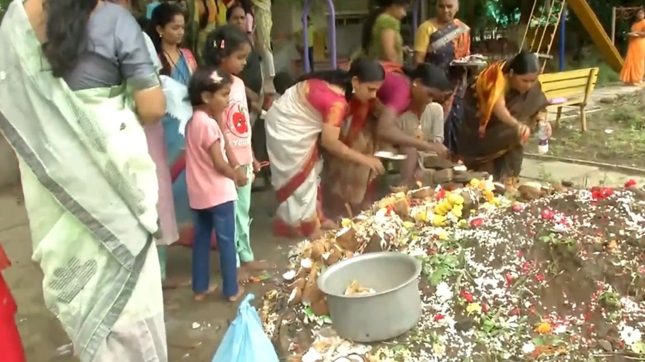 நாக பஞ்சமி.. கர்நாடகாவின் நாக தேவதா கோவிலில் திரண்ட பக்தர்கள்..