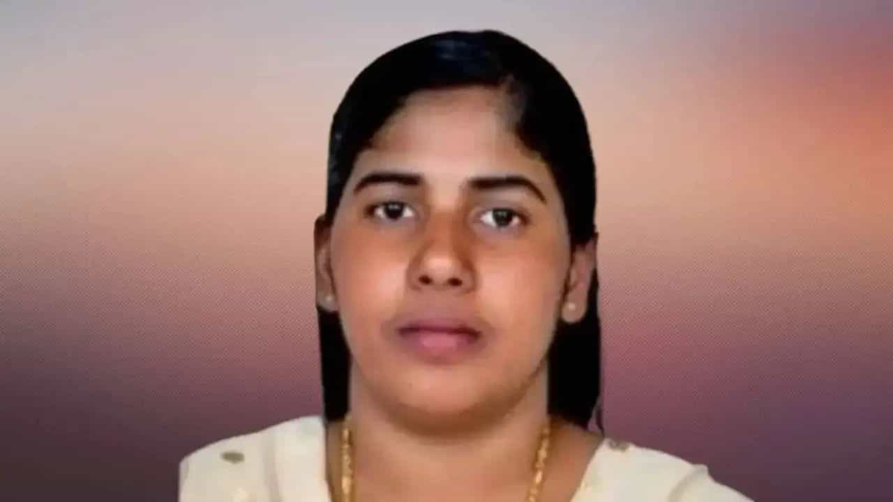 நிமிஷா பிரியாவின் மரண தண்டனை நிரந்தரமாக ரத்து - வெளியான முக்கிய தகவல்! நிமிஷா பிரியாவின் மரண தண்டனை நிரந்தரமாக ரத்து - வெளியான முக்கிய தகவல்!