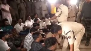 Odisha Student Suicide Case: பேராசியர் மீது பாலியல் புகார்.. நடவடிக்கை இல்லாததால் தீக்குளித்த மாணவி உயிரிழப்பு.. ஒடிசாவில் வெடித்த போராட்டம்!
