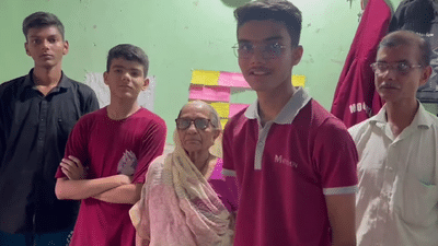 ஐஐடியில் இணைந்து படிக்கவிருக்கும் பானிபூரி விற்பவரின் மகன் ஐஐடியில் இணைந்து படிக்கவிருக்கும் பானிபூரி விற்பவரின் மகன்