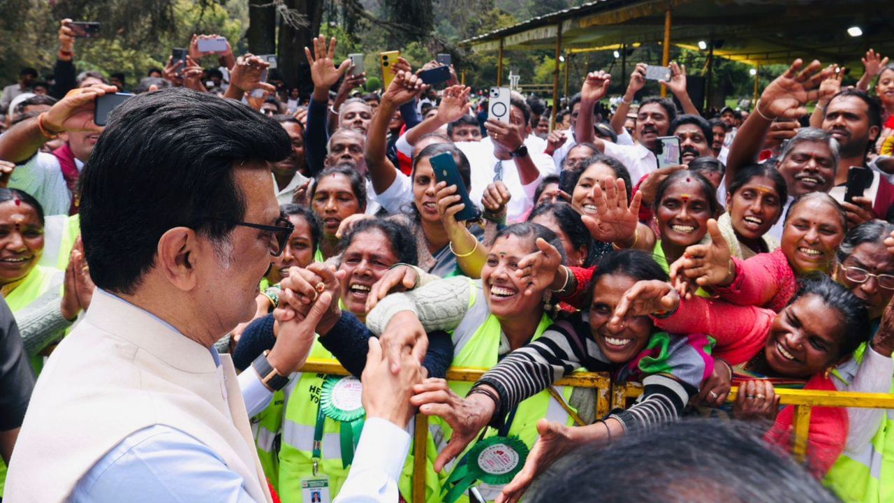 தனி நபர் வருமானத்தில் தமிழகம் இரண்டாவது இடம்.. புள்ளிவிவரத்துடன் தெரிவித்த மத்திய அரசு.. தனி நபர் வருமானத்தில் தமிழகம் இரண்டாவது இடம்.. புள்ளிவிவரத்துடன் தெரிவித்த மத்திய அரசு..