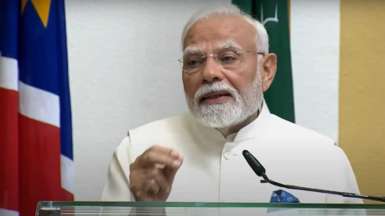 ஏழை குடும்பத்தில் பிறந்த எனக்கு கிடைத்த வாய்ப்பு நமீபியா நாடாளுமன்றத்தில் பிரதமர் மோடி உருக்கம்!