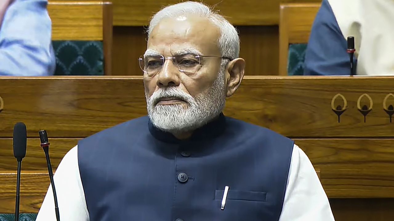 ஆபரேஷன் சிந்தூர்.. நாடாளுமன்றத்தில் உள்துறை அமைச்சர் மற்றும் பிரதமர் மோடி இன்று உரை.. ஆபரேஷன் சிந்தூர்.. நாடாளுமன்றத்தில் உள்துறை அமைச்சர் மற்றும் பிரதமர் மோடி இன்று உரை..