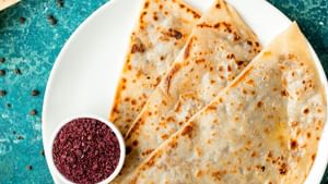 Food Recipe: அரிசி இல்லா தோசை சாப்பிட ஆசையா..? ரவை கொண்டு பன் தோசை இப்படி செய்து பாருங்க!