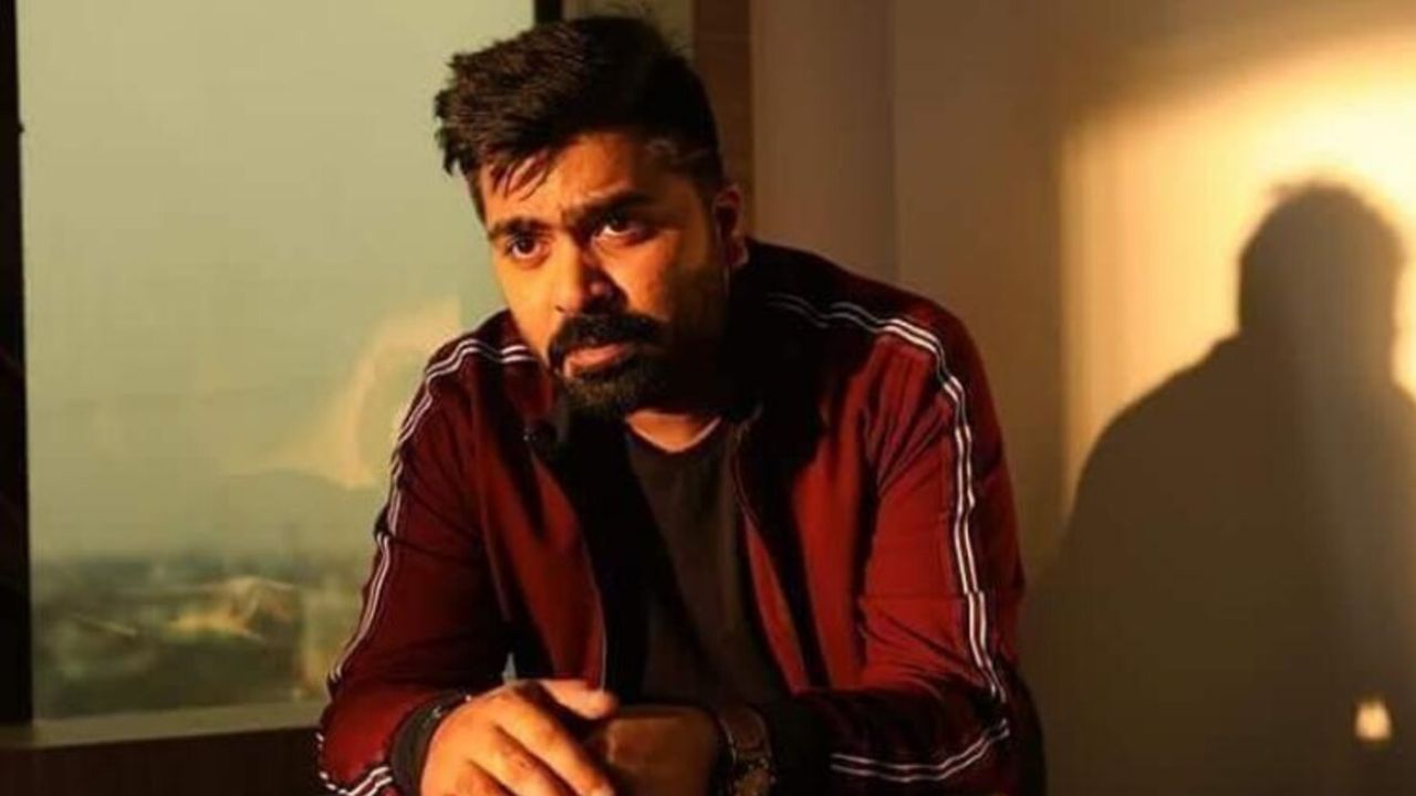 எனக்கு அந்த நடிகையோட நடிக்கனும் பயங்கர ஆசை – சிம்பு சொன்ன நடிகை யார் தெரியுமா? எனக்கு அந்த நடிகையோட நடிக்கனும் பயங்கர ஆசை – சிம்பு சொன்ன நடிகை யார் தெரியுமா?
