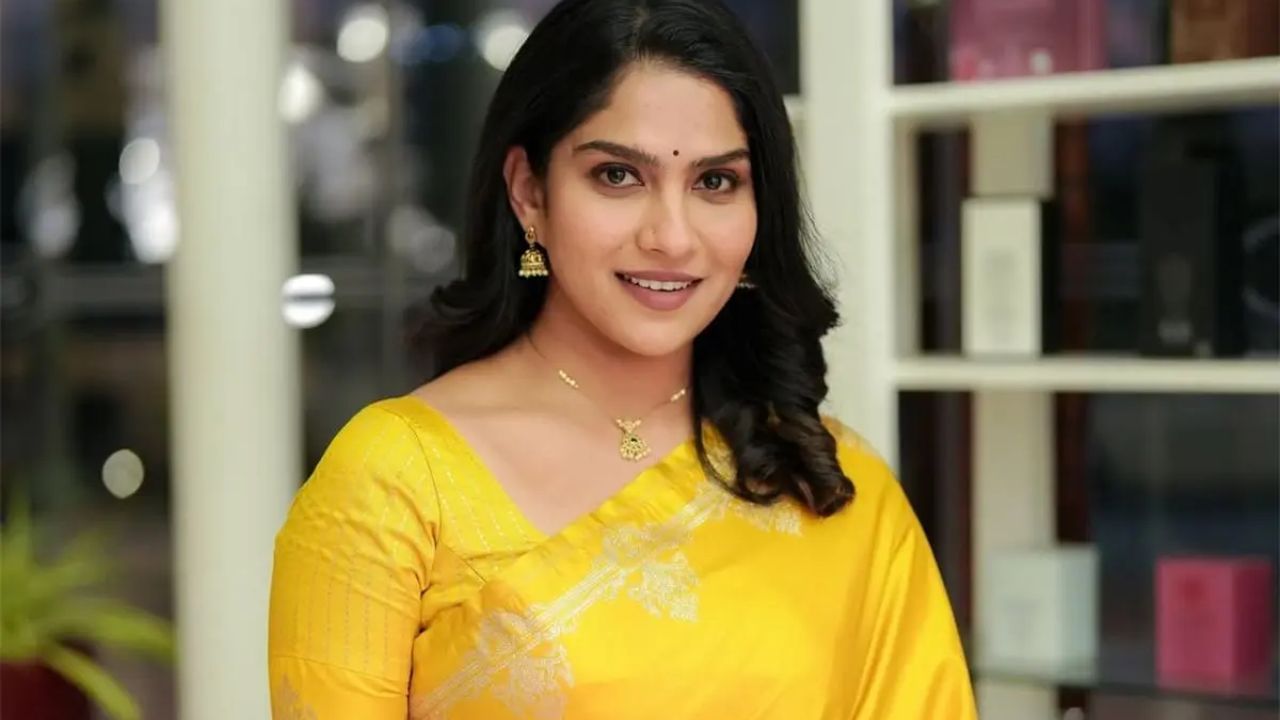 கருப்பு படத்தில் என் கதாப்பாத்திரம் இப்படிதான் இருக்கும் – நடிகை சுவாசிகா ஓபன் டாக்! கருப்பு படத்தில் என் கதாப்பாத்திரம் இப்படிதான் இருக்கும் – நடிகை சுவாசிகா ஓபன் டாக்!