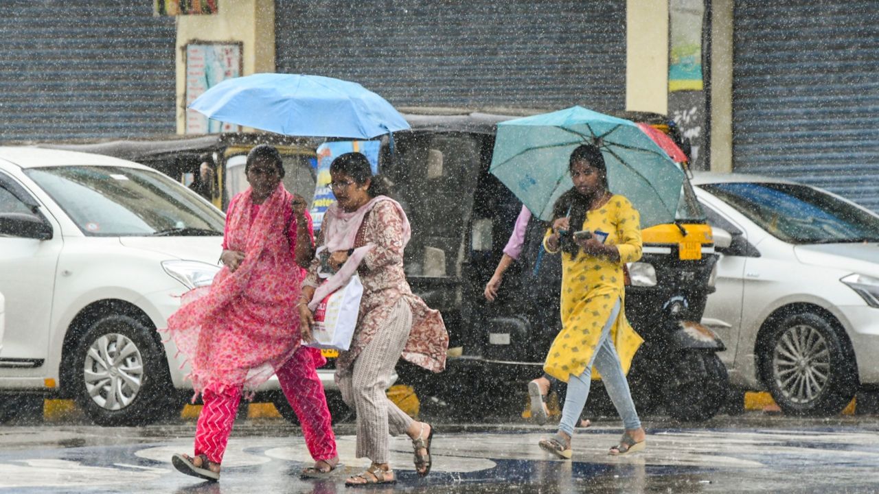 நீலகிரி டூ கோவை.. இன்று கொட்டப்போகும் கனமழை.. லேட்டஸ்ட் வானிலை அப்டேட்