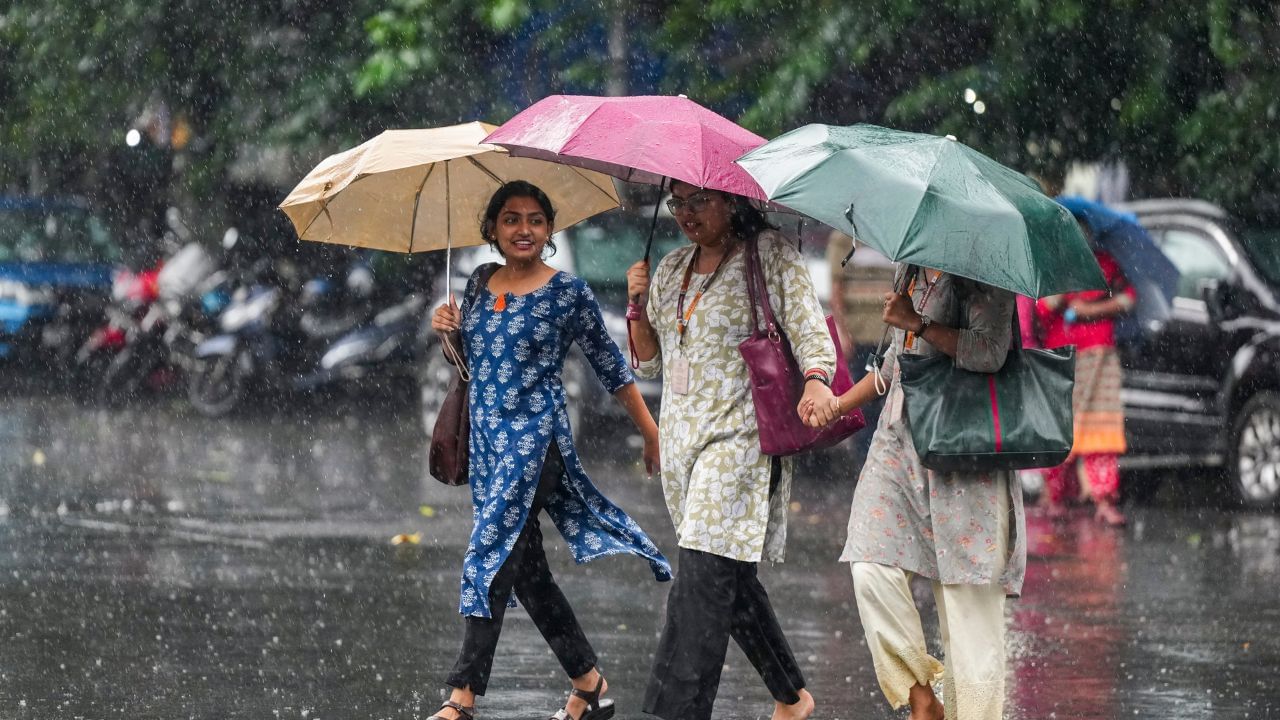 தமிழகத்தில் அடுத்த ஒரு வாரத்திற்கு கொட்டப்போகும் மழை..  சென்னையில் எப்படி இருக்கும்? வானிலை அப்டேட்