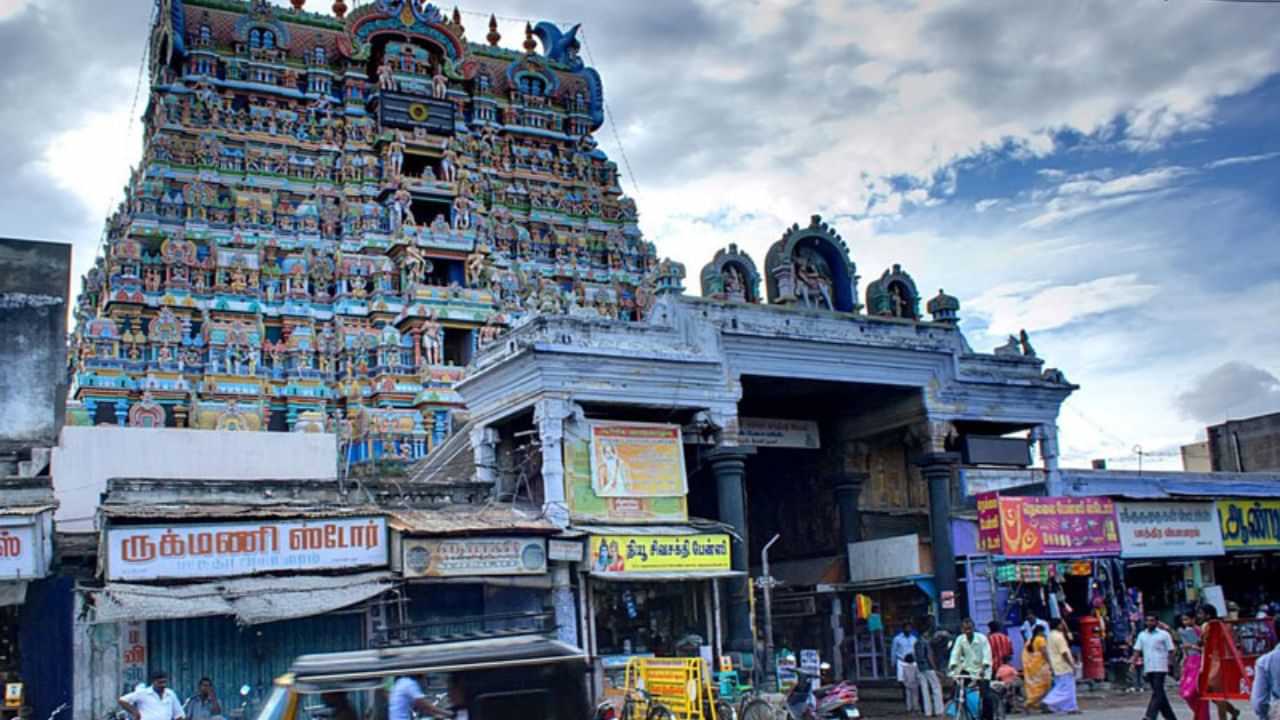 நெல்லையப்பர் கோவில் தேரோட்டம்... பக்தர்களுக்கு காவல்துறை அறிவுறுத்தல்.! நெல்லையப்பர் கோவில் தேரோட்டம்... பக்தர்களுக்கு காவல்துறை அறிவுறுத்தல்.!