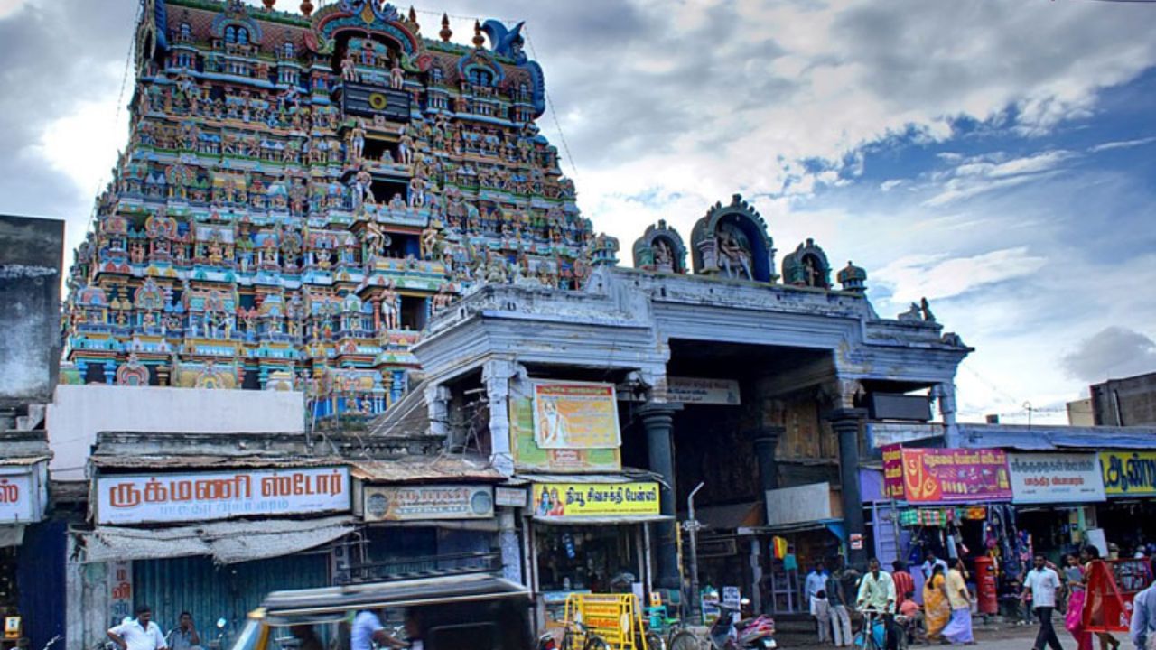 நெல்லையப்பர் கோவில் தேரோட்டம்… பக்தர்களுக்கு காவல்துறை அறிவுறுத்தல்.! நெல்லையப்பர் கோவில் தேரோட்டம்… பக்தர்களுக்கு காவல்துறை அறிவுறுத்தல்.!