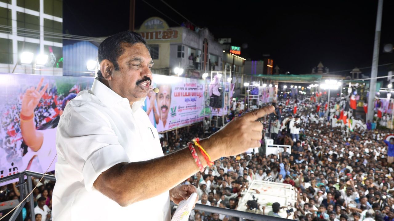 திமுகவிற்கு அடிமைசாசனம் எழுதி கொடுத்த கம்யூனிஸ்ட் கட்சி – எடப்பாடி பழனிசாமி கடும் விமர்சனம்.. திமுகவிற்கு அடிமைசாசனம் எழுதி கொடுத்த கம்யூனிஸ்ட் கட்சி – எடப்பாடி பழனிசாமி கடும் விமர்சனம்..