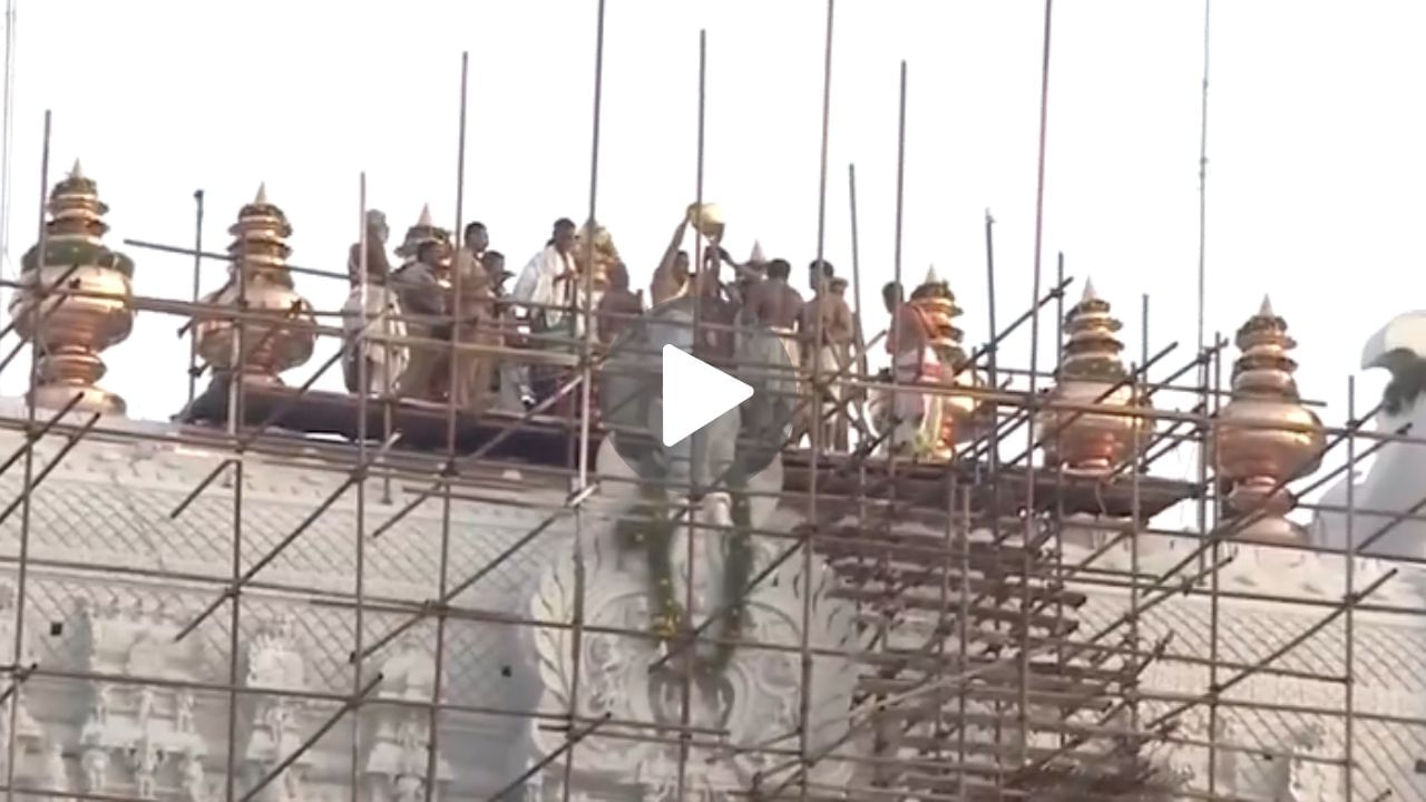 திருச்செந்தூர் முருகன் கோயில் கும்பாபிஷேகம்.. லட்சக்கணக்கில் கூடிய கூட்டம்!