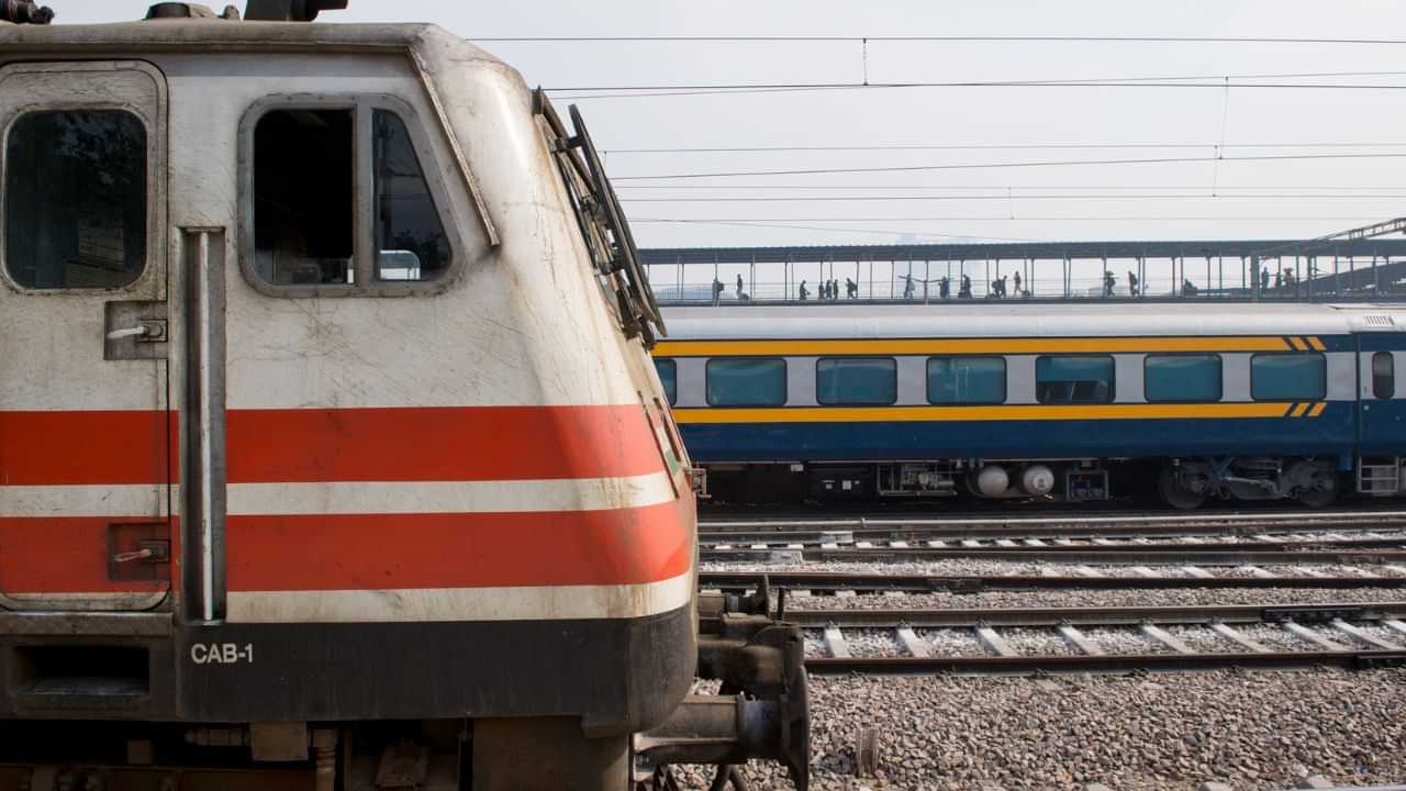 Tiruvallur Train Fire: 17 மணிநேரத்திற்கு பிறகு! ஒரு வழி தடத்தில் தொடங்கிய ரயில் சேவை.. பயணிகள் மகிழ்ச்சி!