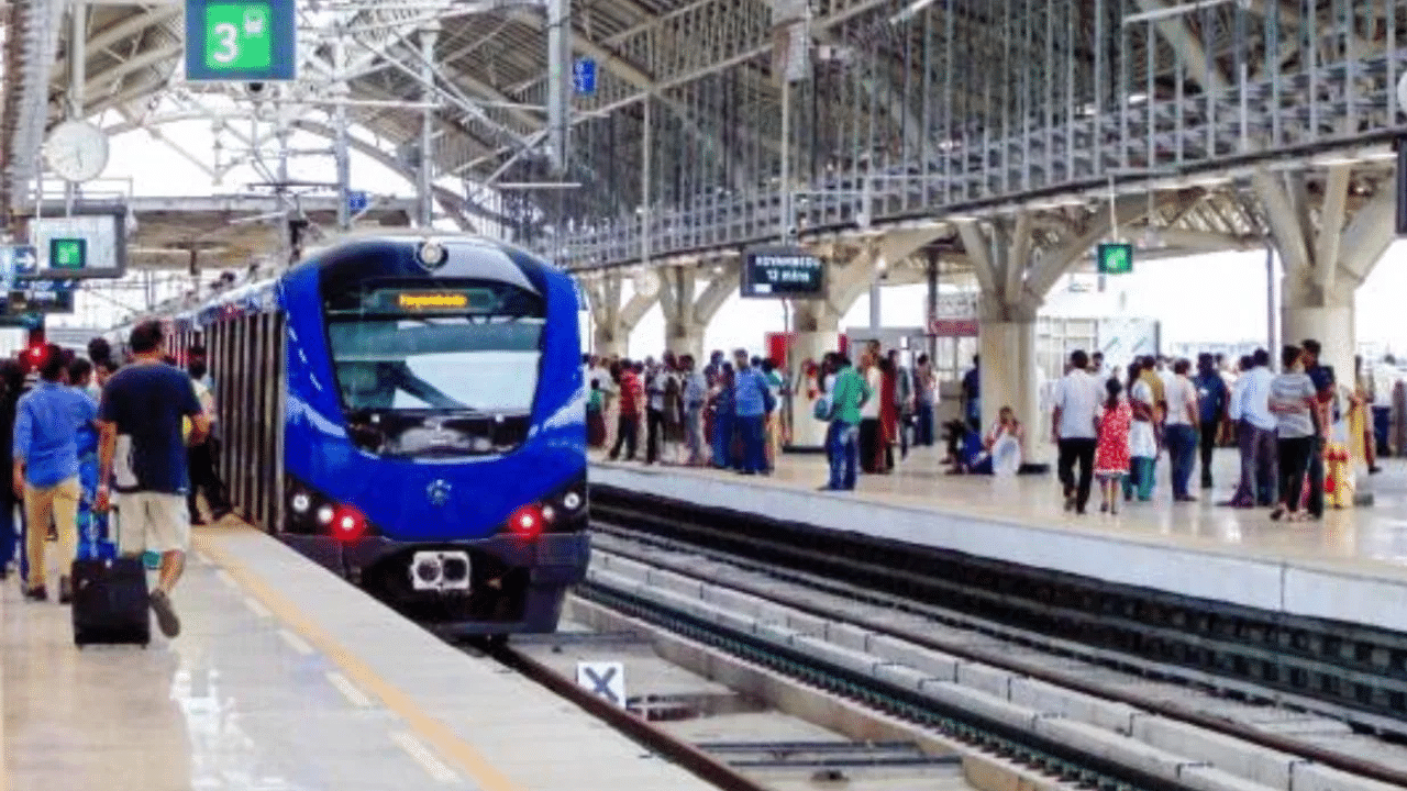 வாட்ஸ்அப் மூலம் மெட்ரோ ரயில் டிக்கெட் புக் செய்வது எப்படி? எளிமையான வழி இதோ! வாட்ஸ்அப் மூலம் மெட்ரோ ரயில் டிக்கெட் புக் செய்வது எப்படி? எளிமையான வழி இதோ!