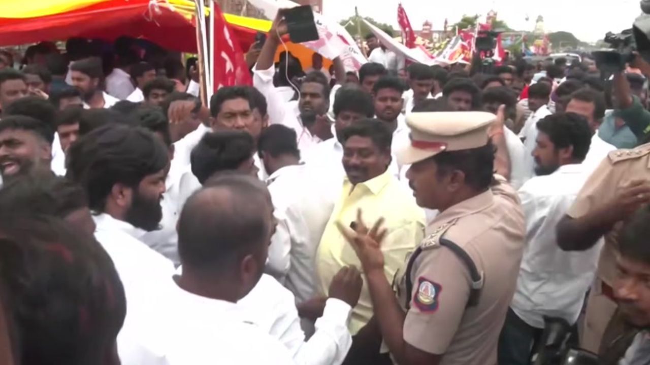 தூய்மை பணியாளர்கள்  வேலைநிறுத்தம்.. உயர்நீதிமன்றம் அதிரடி உத்தரவு!