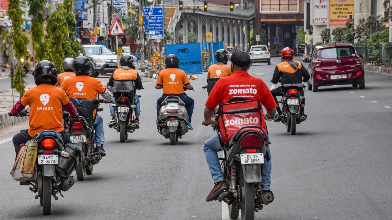 ஆன்லைன் டெலிவரி ஊழியர்களுக்கு குட் நியூஸ்.. மின்சார ஸ்கூட்டர் வாங்க ரூ.20,000 மானியம்..