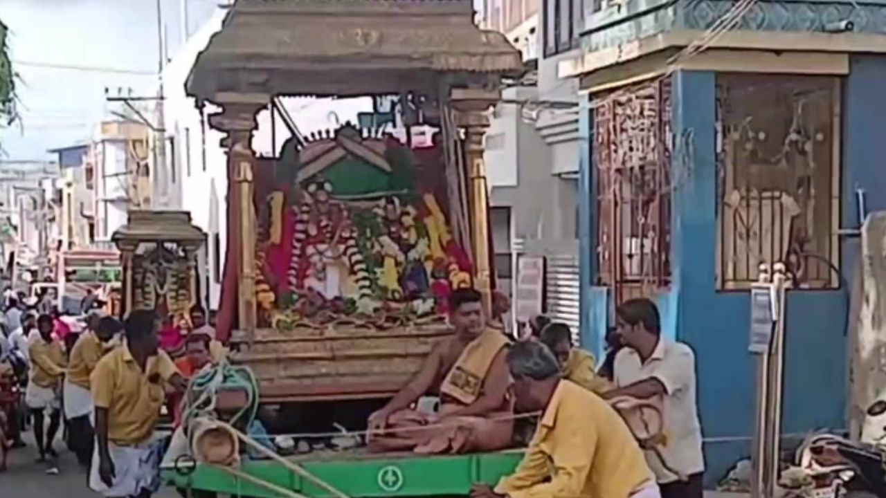 ராமநாத சுவாமி கோயில் ஆடி திருவிழா.. கோலாகலமாக நடந்த மறுவீடு செல்லும் நிகழ்ச்சி