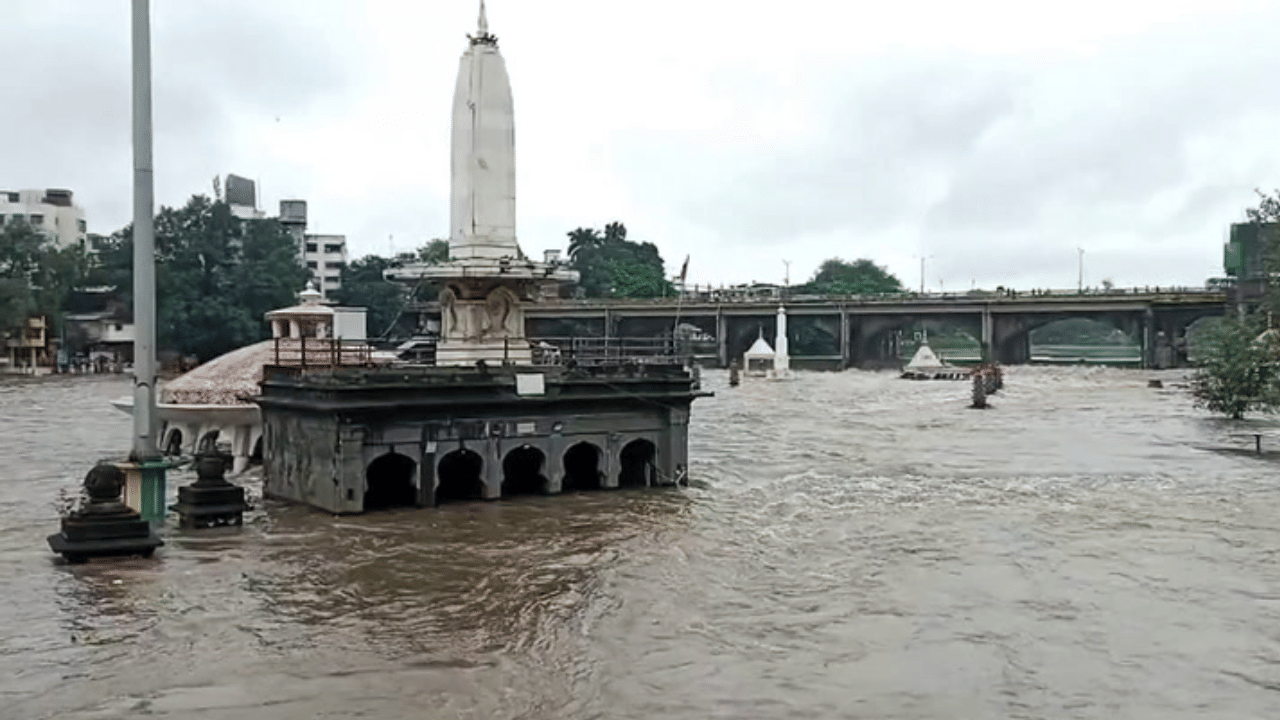 நாசிக்கில் கனமழை வரும் நிலையில், கங்காபூர் அணையில் நீர்திறப்பு