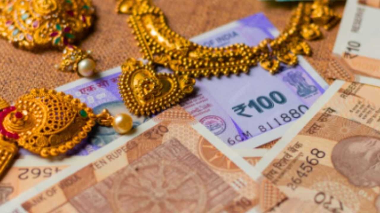 தனிநபர் கடன் Vs தங்க நகை கடன்?.. இந்தியாவில் நிதி தேவைக்கு எது சிறந்தது? தனிநபர் கடன் Vs தங்க நகை கடன்?.. இந்தியாவில் நிதி தேவைக்கு எது சிறந்தது?