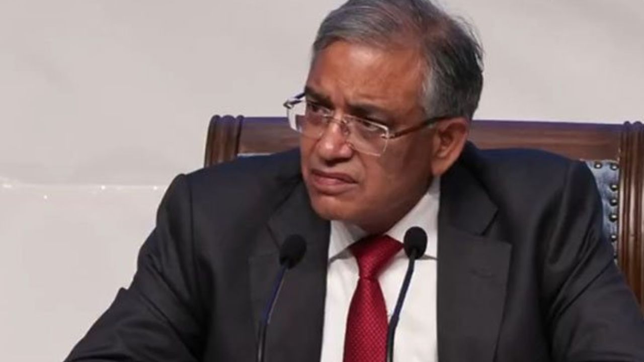 7 நாட்களுக்குள் விளக்கம்.. இல்லை மன்னிப்பு கேட்க வேண்டும் – தலைமைத் தேர்தல் ஆணையர் ஞானேஷ் குமார் 7 நாட்களுக்குள் விளக்கம்.. இல்லை மன்னிப்பு கேட்க வேண்டும் – தலைமைத் தேர்தல் ஆணையர் ஞானேஷ் குமார்