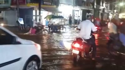 திடீர் கனமழை - புதுக்கோட்டையில் தேங்கிய மழைநீர்