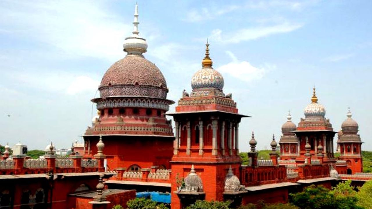 தமிழகத்தில் ஆணவக் கொலைகளின் எண்ணிக்கை அதிகரிப்பு.. உயர்நீதிமன்றம் வேதனை..