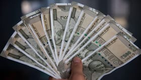 Money Management: வாழ்க்கையில் இந்த 5 விஷயங்களை பின்பற்றினால் பணப்பிரச்னை இருக்காது!...