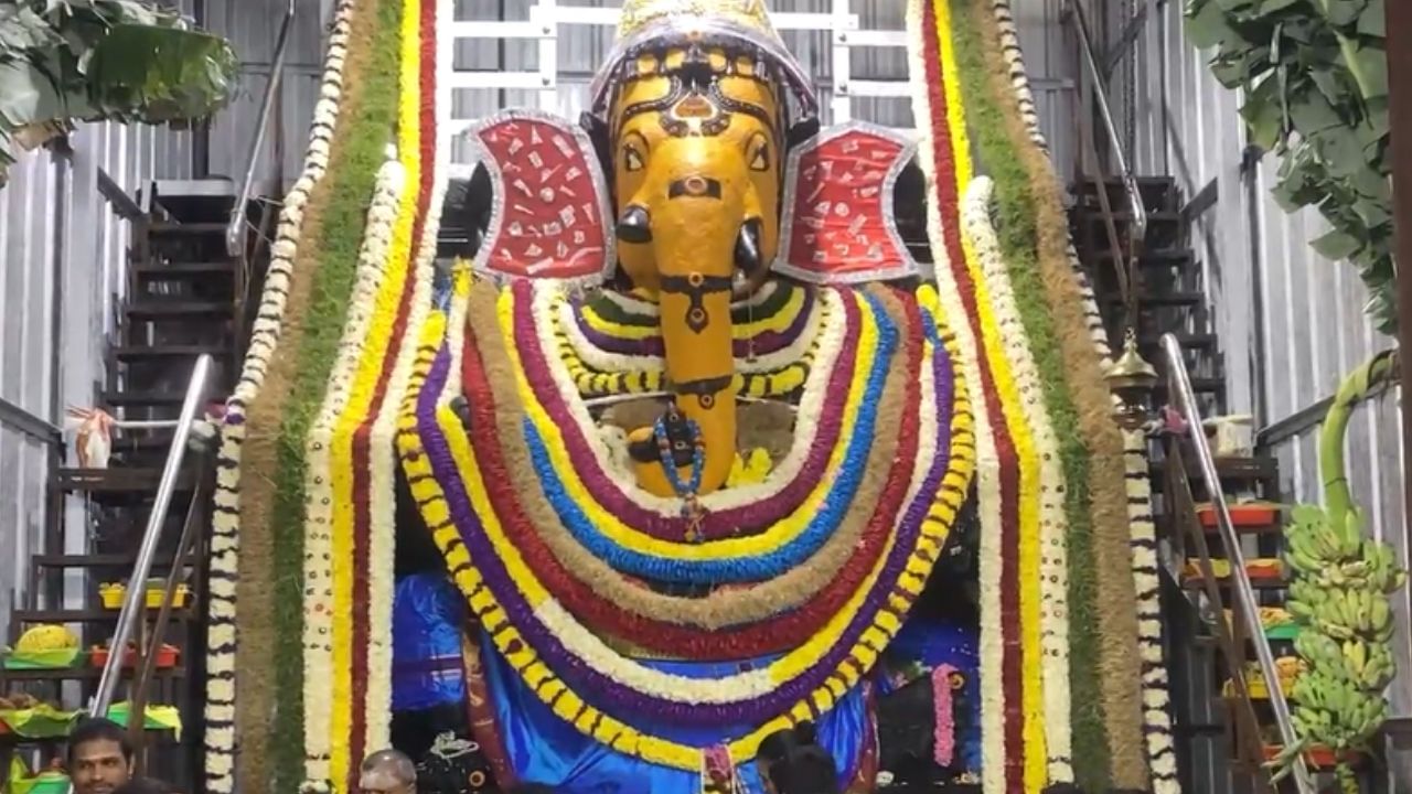 விநாயகர் சதுர்த்தி விழா: கோவை முந்தி விநாயகர் கோயிலில் வழிபட்ட பக்தர்கள்!