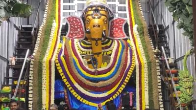 கோவை முந்தி விநாயகர் கோயிலில் வழிபட்ட பக்தர்கள்! கோவை முந்தி விநாயகர் கோயிலில் வழிபட்ட பக்தர்கள்!