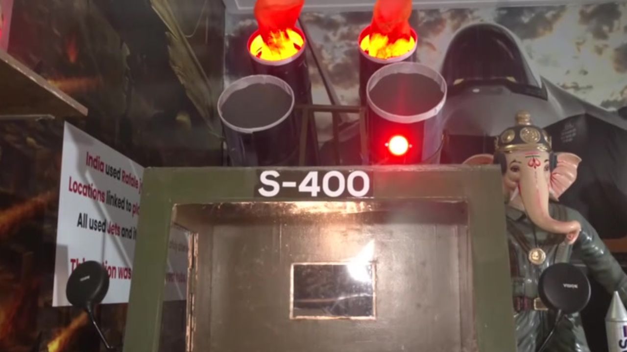 ராணுவ உடை விநாயகர்.. இணையத்தை கலக்கும் சிலை!