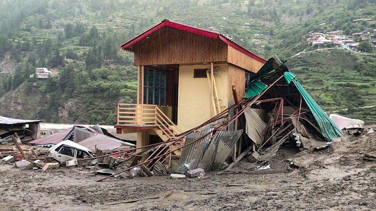 Pakistan Flood Warning: ஜம்முவில் கனமழை.. பாகிஸ்தானுக்கு மனிதாபிமான அடிப்படையில் வெள்ள எச்சரிக்கை விடுத்த இந்தியா..!