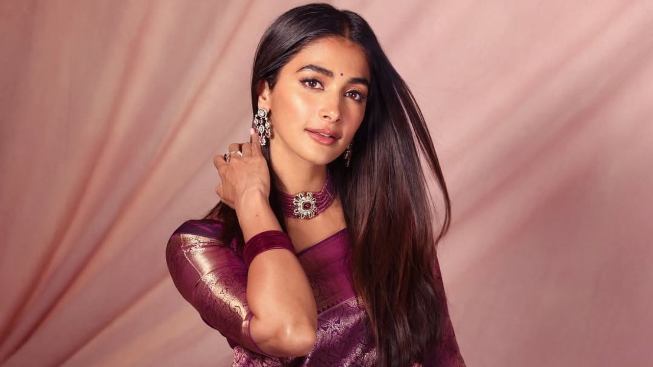 Pooja Hegde : பாலிவுட்டில் கிளாமர் ரோலுக்கு மட்டுமே என்னைத் தேர்வுசெய்கின்றனர் – பூஜா ஹெக்டே பேச்சு!