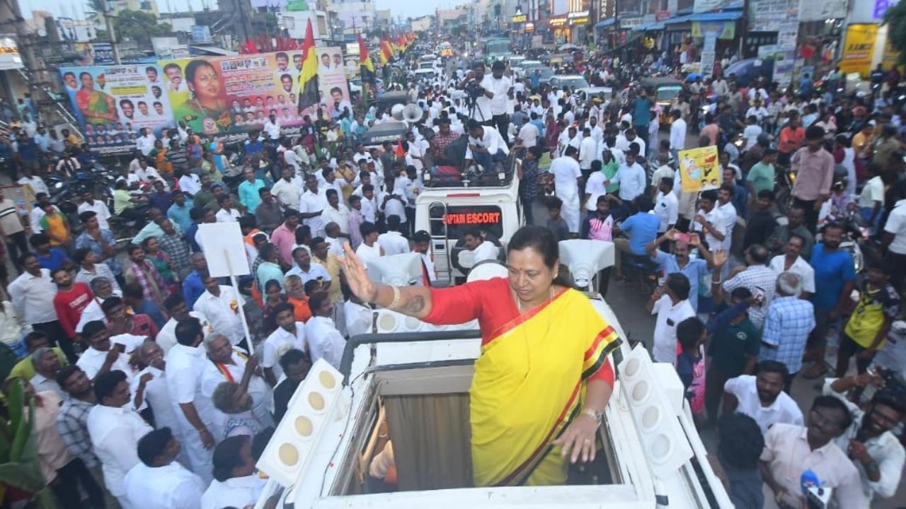 உள்ளம் தேடி இல்லம் நாடி – பிரேமலதா விஜயகாந்தின் சுற்றுப்பயணம்..