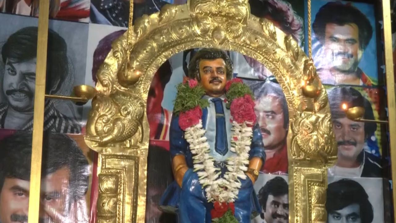 ரஜினிகாந்த்க்கு கோயில் கட்டி பாலாபிஷேகம் செய்த ரசிகர்!