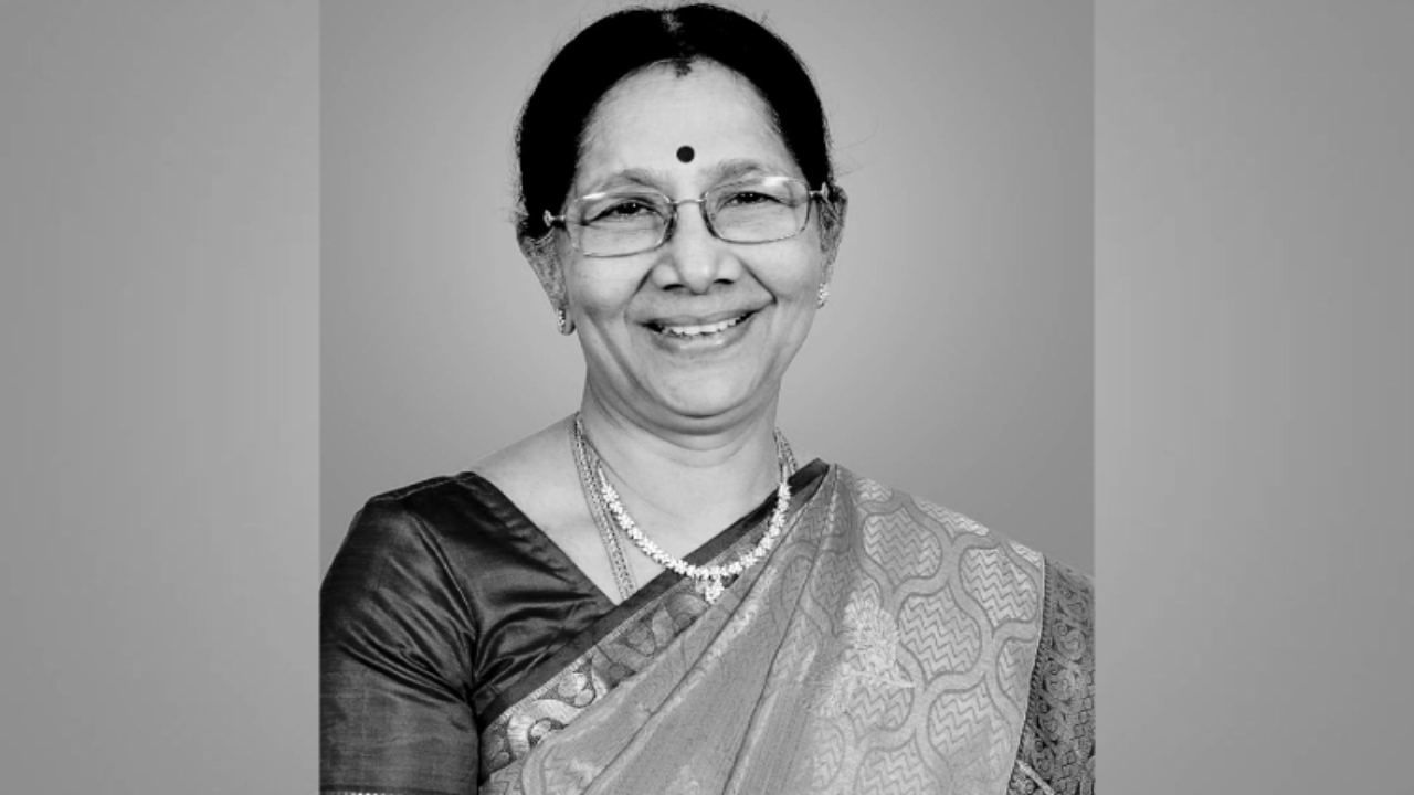 அமைச்சர் டி.ஆர்.பி.ராஜாவின் தாயார் மறைவு.. முதலமைச்சர் ஸ்டாலின் நேரில் அஞ்சலி!