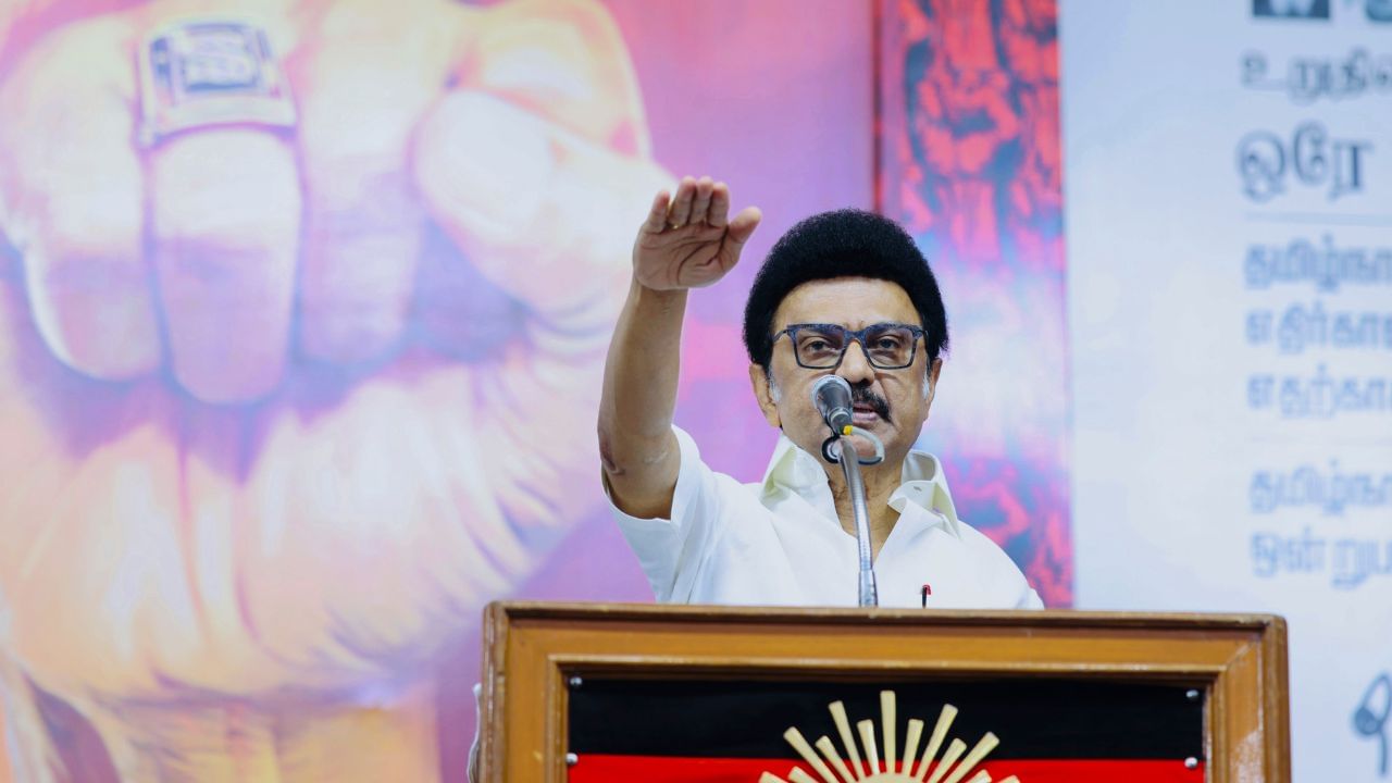 ” ரெய்டு என்றதும் கூட்டணியில் சேர நாங்கள் என்ன பழனிசாமியா” – முதலமைச்சர் ஸ்டாலின் காட்டம்..