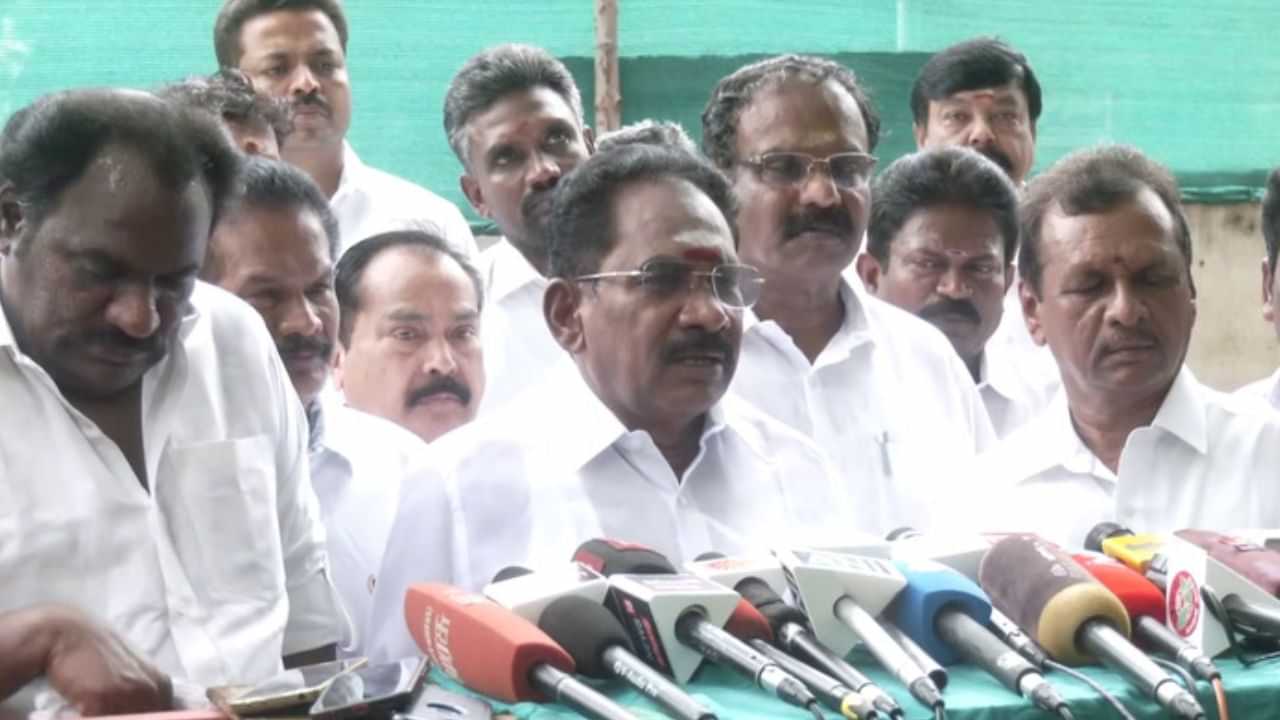 அதிமுக யாரையும் கூட்டணிக்கு வற்புறுத்தாது.. அடித்துச் சொல்லும் செல்லூர் ராஜூ அதிமுக யாரையும் கூட்டணிக்கு வற்புறுத்தாது.. அடித்துச் சொல்லும் செல்லூர் ராஜூ