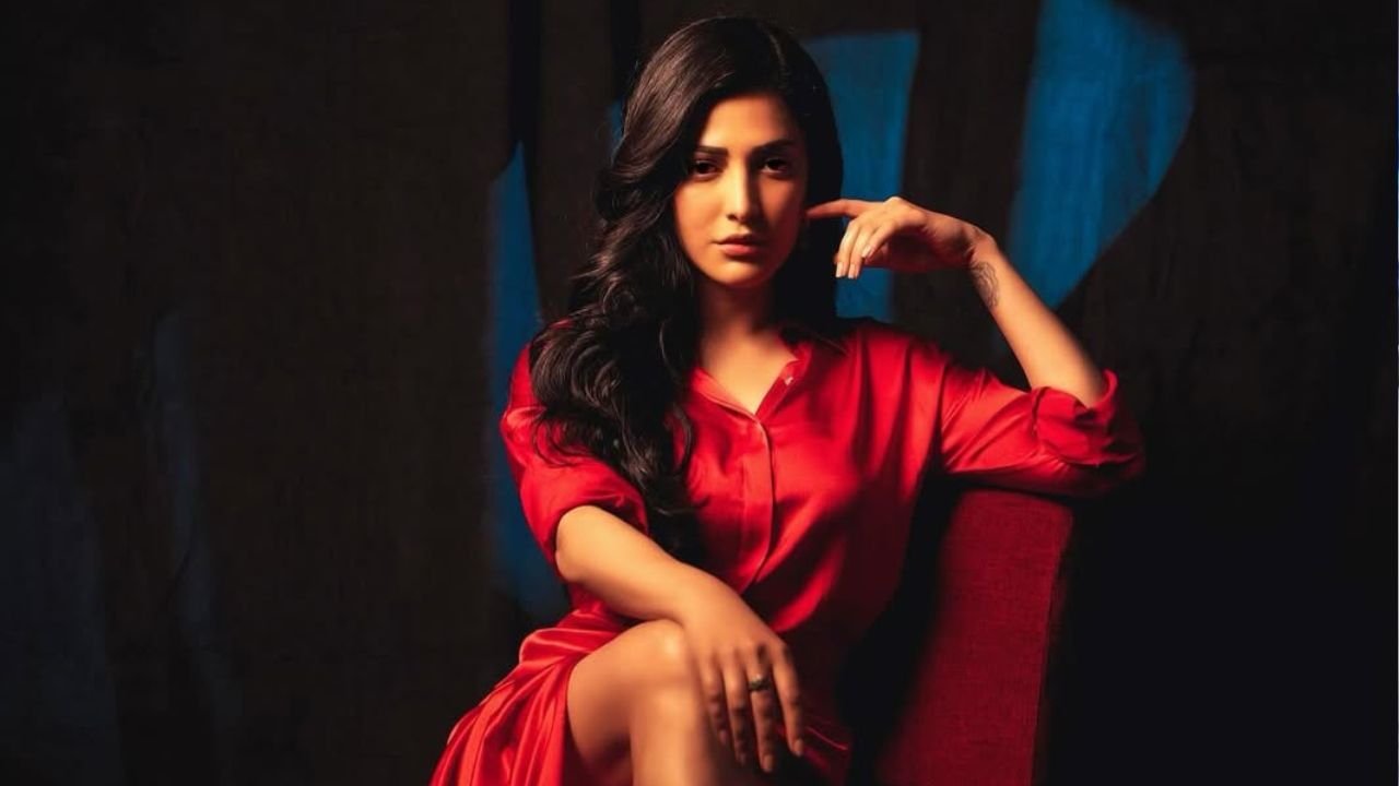 Shruti Haasan : அரசியல் பத்தி என்னிடம் கேட்காதீங்க.. ஸ்ருதி ஹாசன் பேச்சு! Shruti Haasan : அரசியல் பத்தி என்னிடம் கேட்காதீங்க.. ஸ்ருதி ஹாசன் பேச்சு!