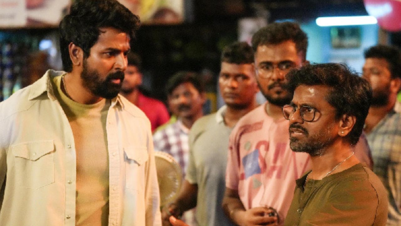 AR Murugadoss: மதராஸியில் மாறுபட்ட சிவகார்த்திகேயன்.. ஏ.ஆர். முருகதாஸ் சொன்ன விஷயம்! AR Murugadoss: மதராஸியில் மாறுபட்ட சிவகார்த்திகேயன்.. ஏ.ஆர். முருகதாஸ் சொன்ன விஷயம்!