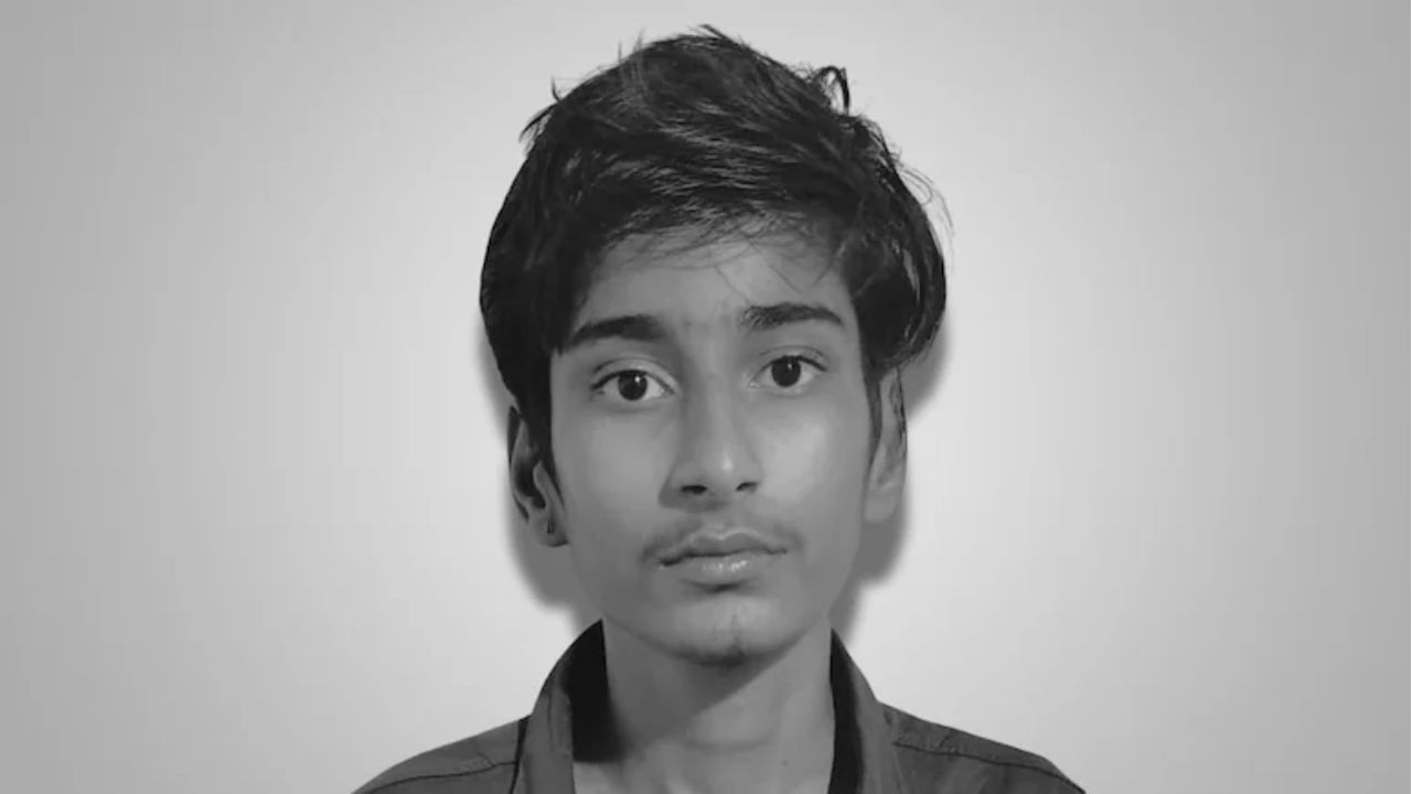 ஆசிரியை-யை உயிருடன் பெட்ரோல் ஊற்றி கொளுத்திய மாணவர்.. ம.பியில் அதிர்ச்சி சம்பவம்!