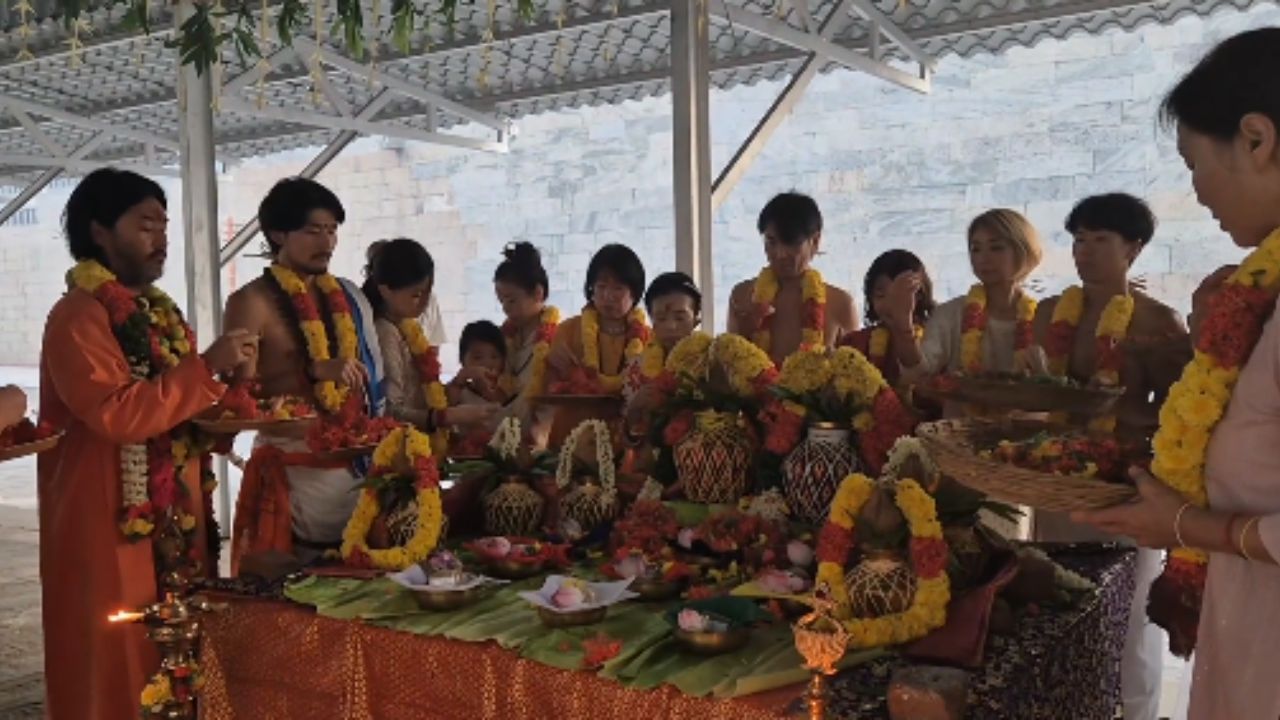 உலக நாடுகளில் அமைதி வேண்டி ஜப்பான் பக்தர்கள் யாகம்