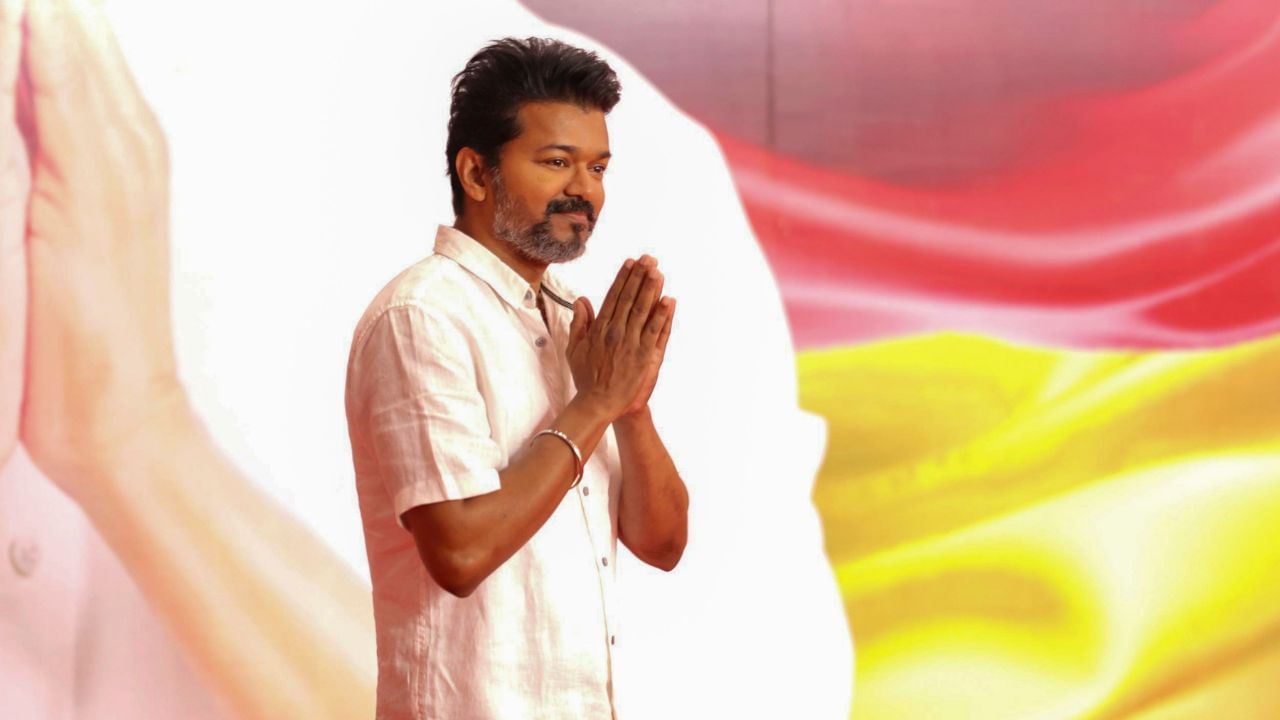தவெக மாநாட்டிற்கு காவல்துறை அனுமதி.. மதுரையில் ஏற்பாடுகள் தீவிரம்! தவெக மாநாட்டிற்கு காவல்துறை அனுமதி.. மதுரையில் ஏற்பாடுகள் தீவிரம்!