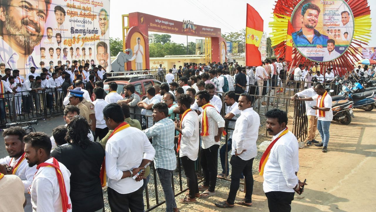 த.வெ.க வின் இரண்டாவது மாநில மாநாடு.. 5 குழுக்கள் அறிவித்த தலைமை..